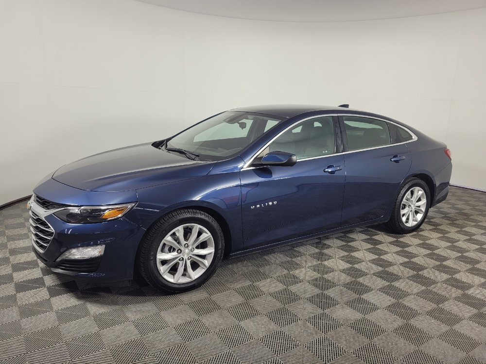 Used 2020 Chevrolet Malibu LT FWD image 2