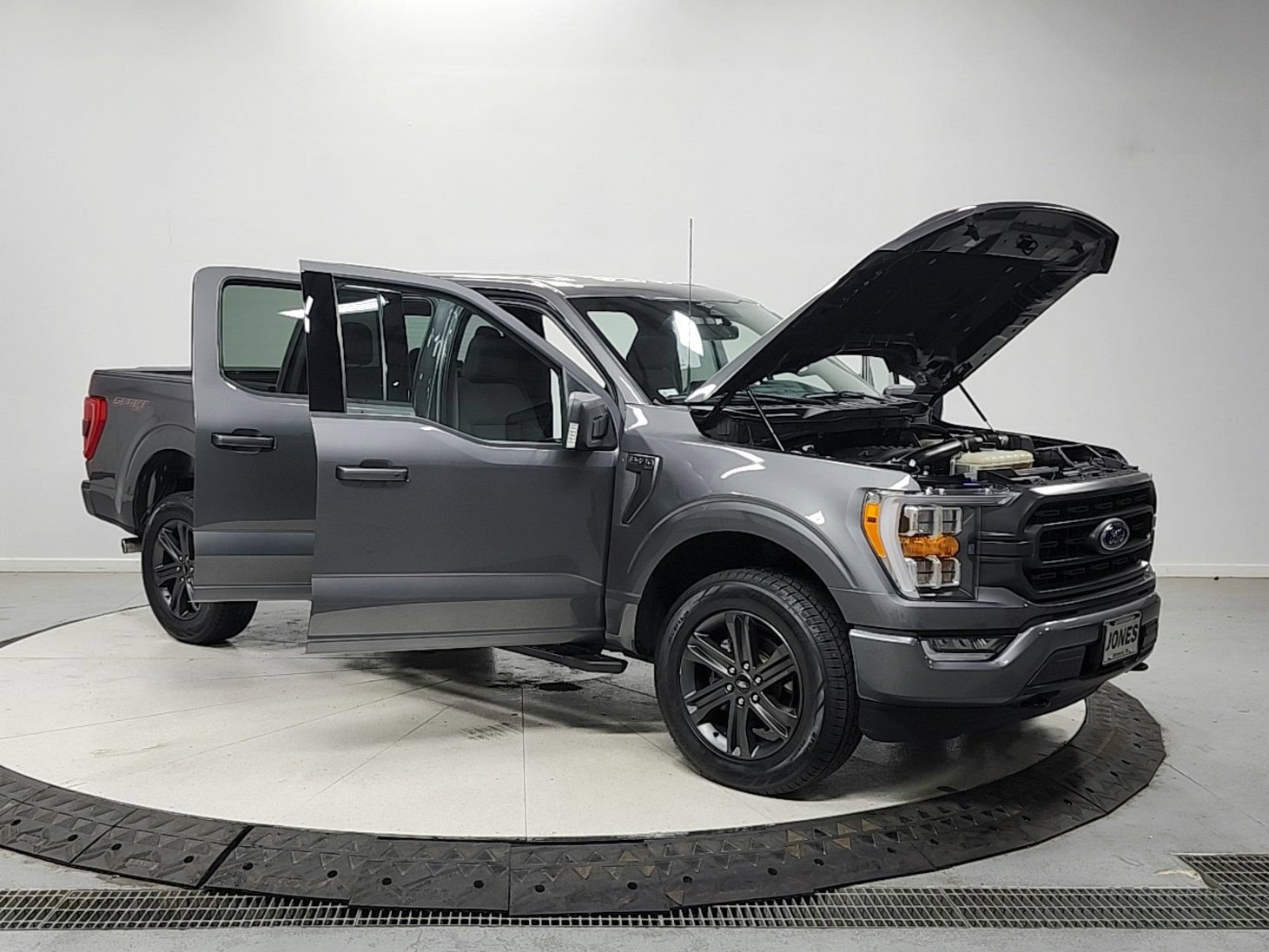 Used 2023 Ford F150 XLT w/ Equipment Group 302A High AWD/4WD image 9