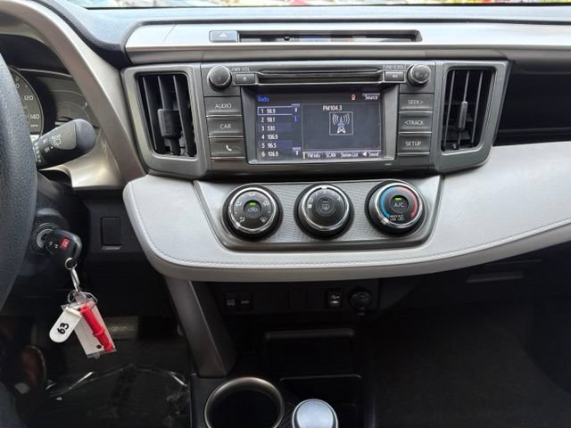 Used 2014 Toyota RAV4 LE FWD image 17