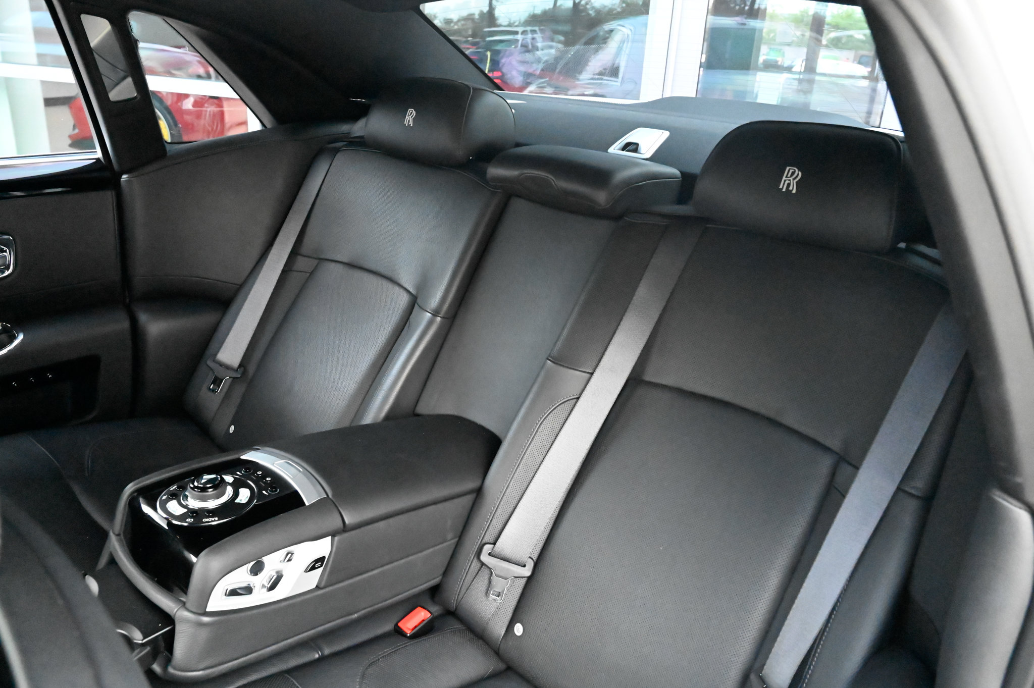 Used 2013 Rolls-Royce Ghost RWD image 15