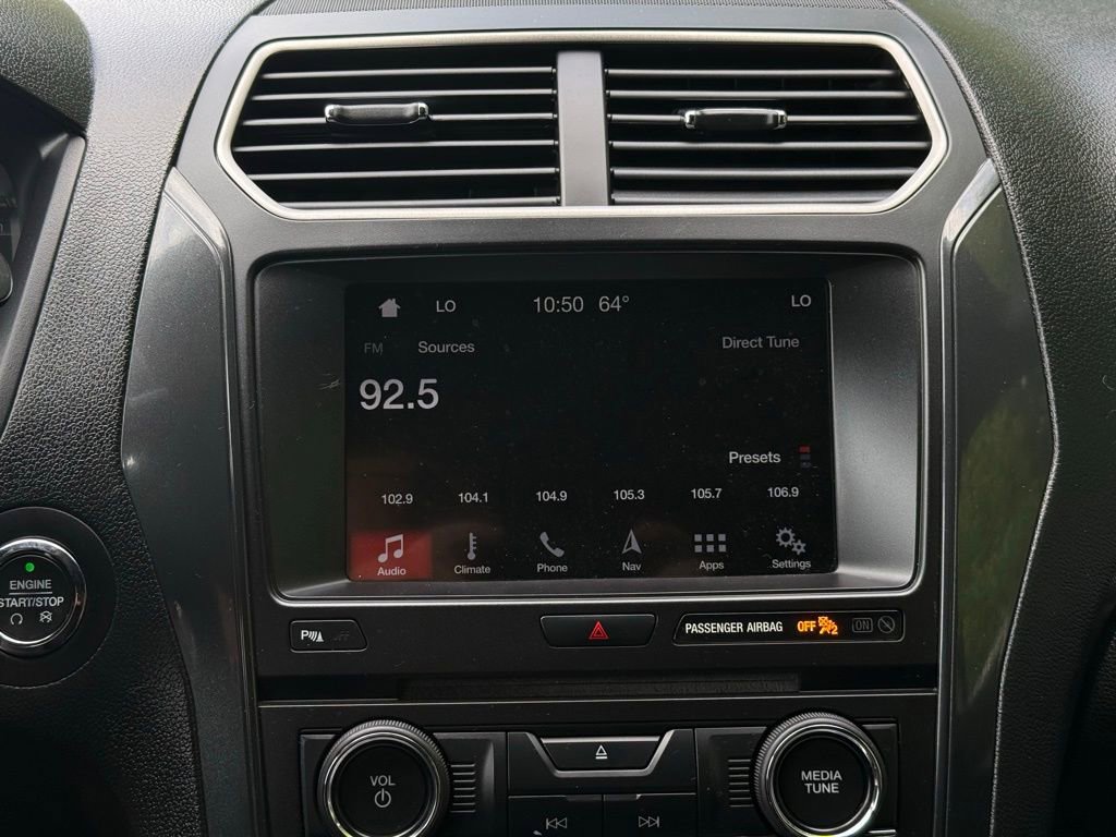Used 2018 Ford Explorer XLT w/ Equipment Group 202A AWD/4WD image 44