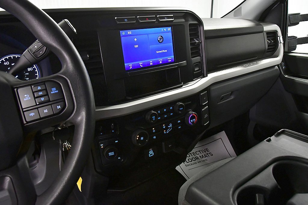 Used 2024 Ford F350 XLT image 25