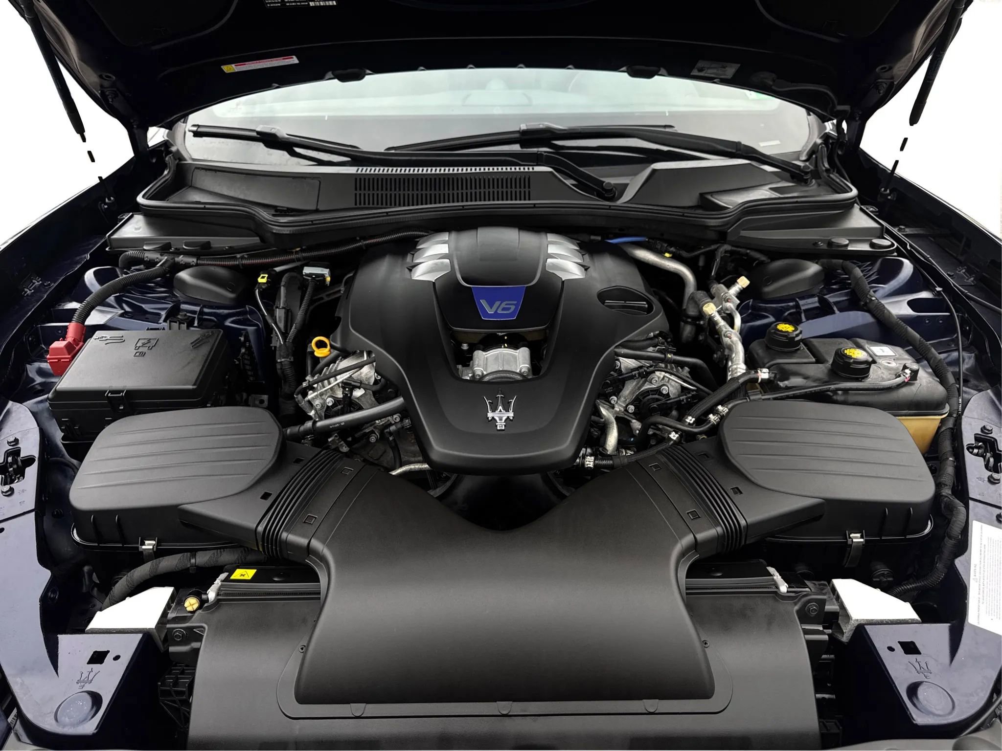 Used 2020 Maserati Ghibli S image 15