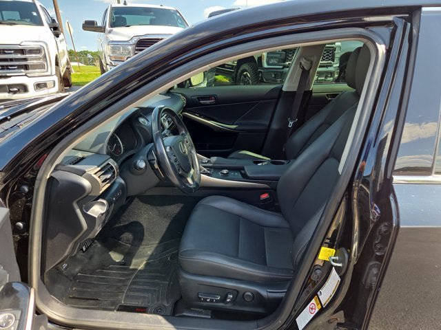 Used 2016 Lexus IS 300 AWD image 10
