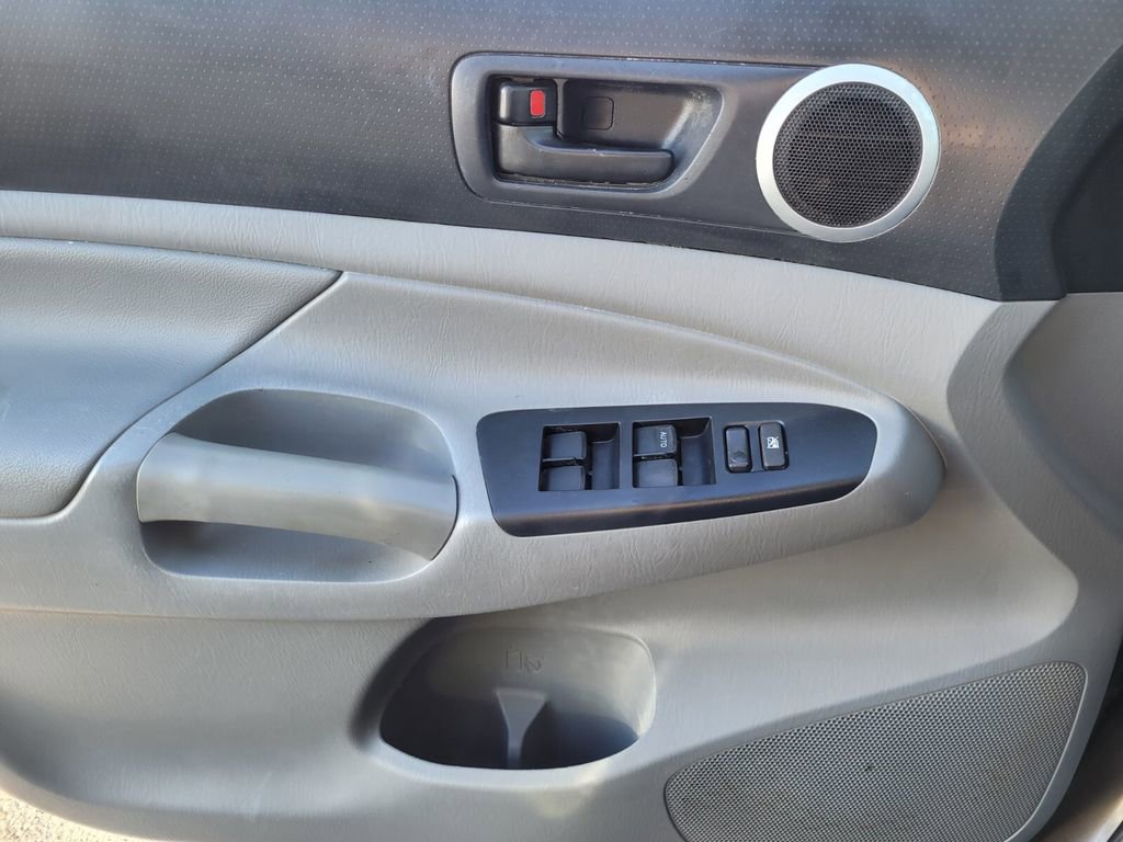 Used 2014 Toyota Tacoma 4x4 Double Cab w/ TRD Sport Package image 24