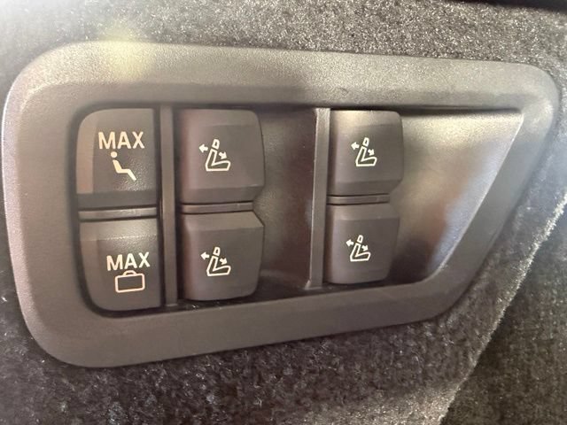 Used 2022 BMW X7 xDrive40i w/ Premium Package AWD/4WD image 18