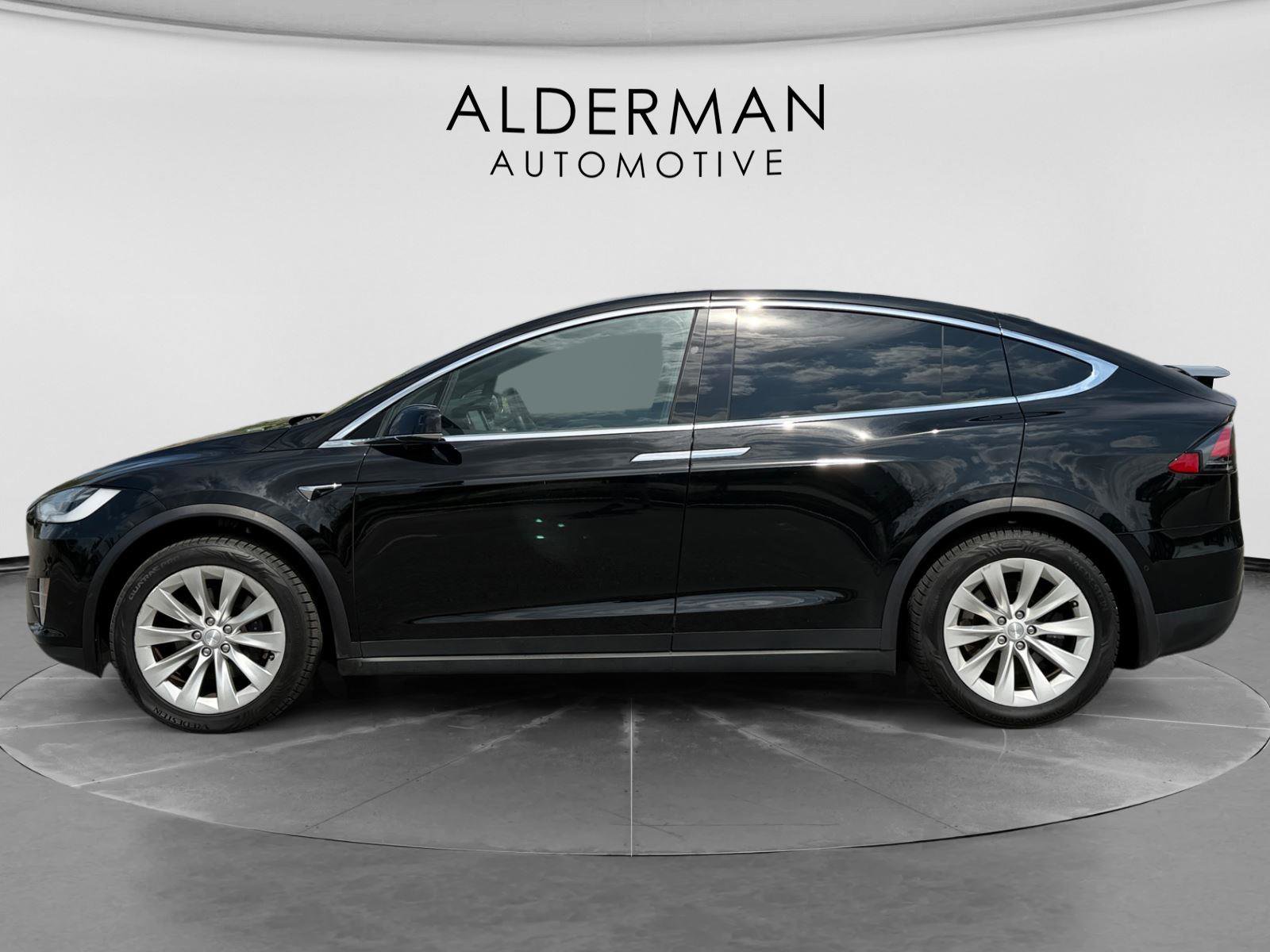 Used 2020 Tesla Model X Long Range AWD/4WD image 2