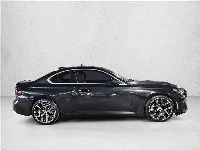 Used 2022 BMW 230i Coupe w/ Convenience Package RWD image 4