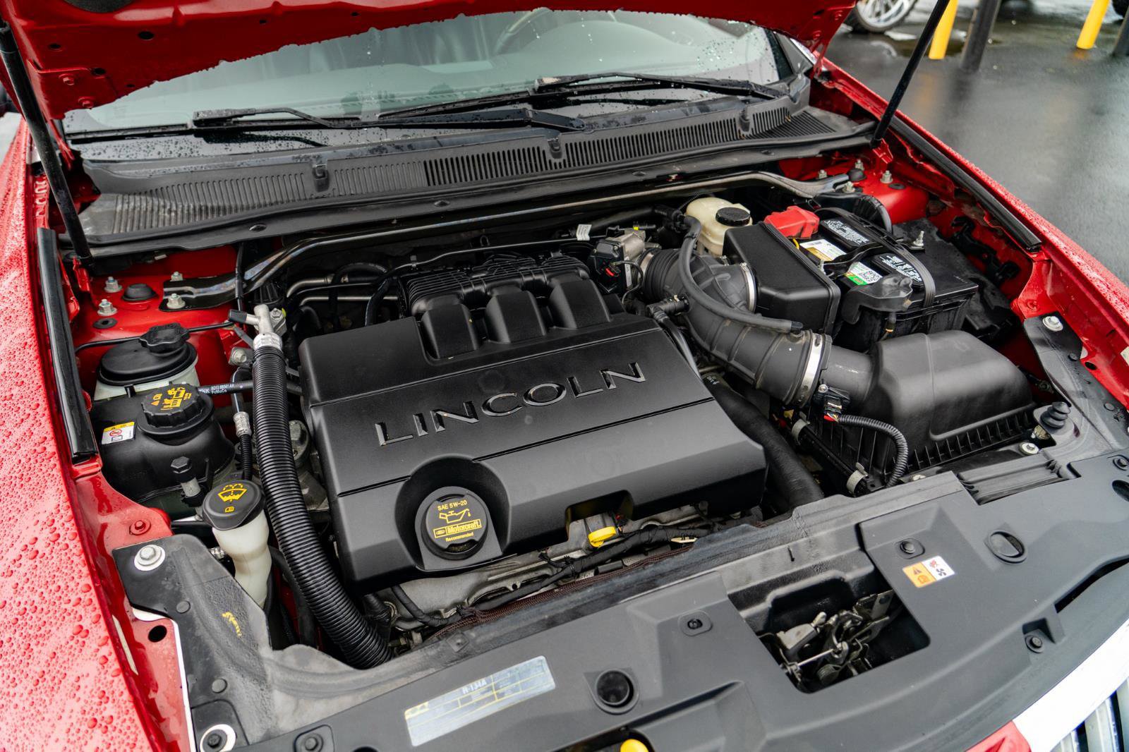 Used 2010 Lincoln MKS image 25