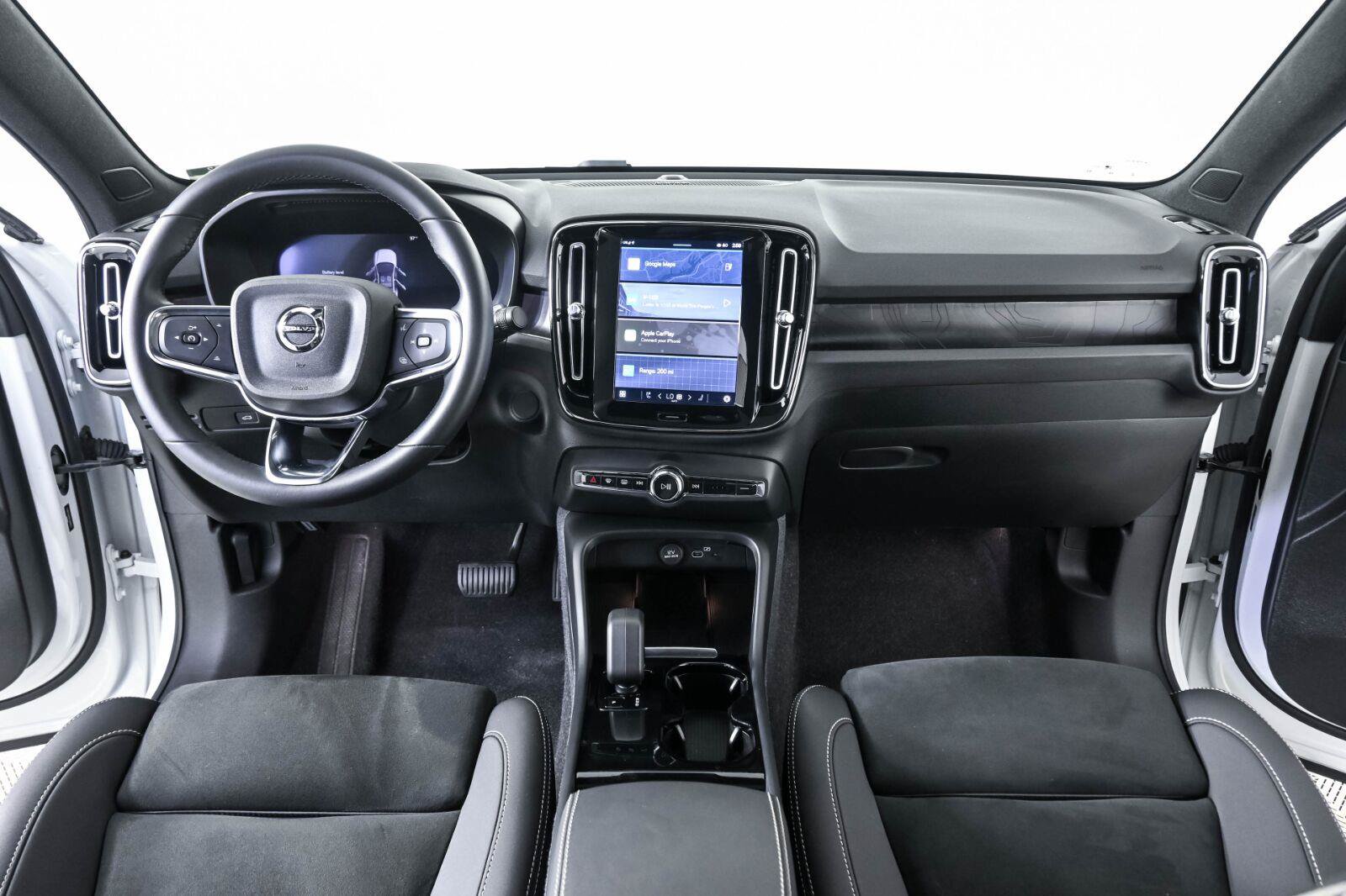 Certified 2024 Volvo C40 Recharge Ultimate AWD/4WD image 19