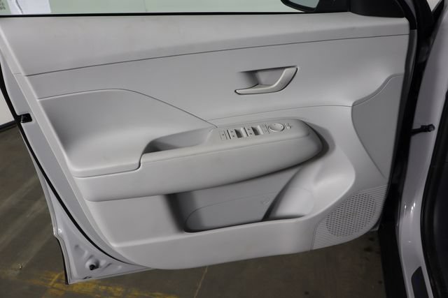 Used 2026 Hyundai Kona SEL Sport FWD image 18