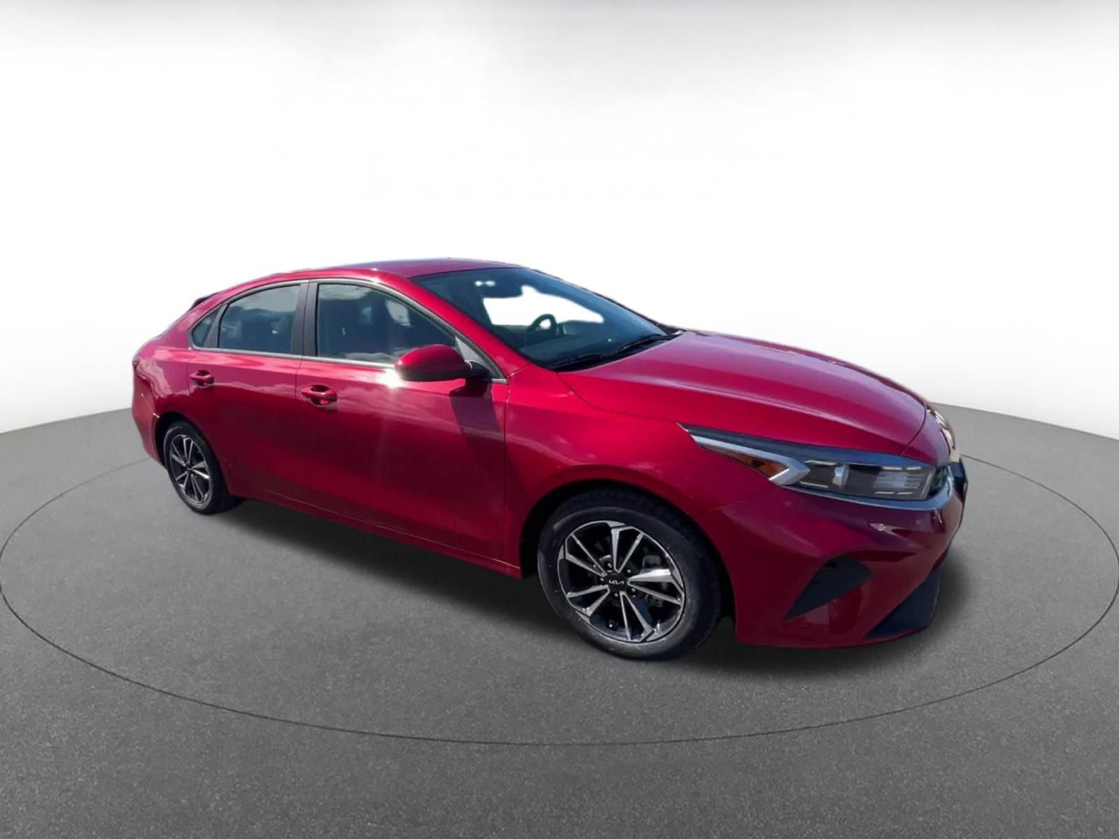 Used 2024 Kia Forte LXS FWD video 2