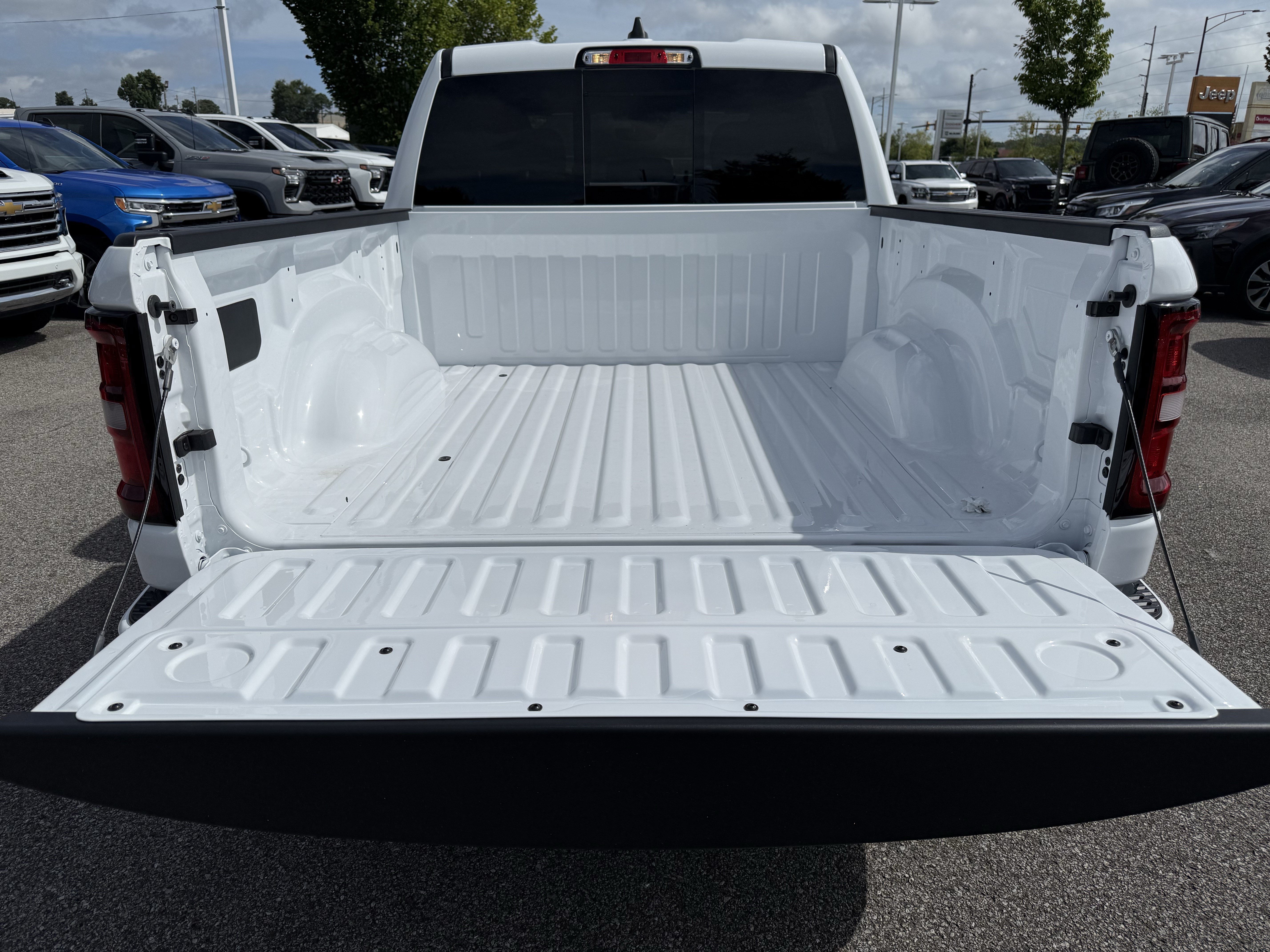 New 2026 RAM 1500 Big Horn AWD/4WD image 31
