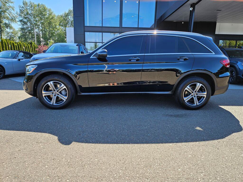 Used 2020 Mercedes-Benz GLC 300 4MATIC image 2
