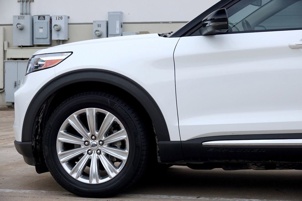 Used 2020 Ford Explorer Limited w/ Class III Trailer Tow Package RWD image 24