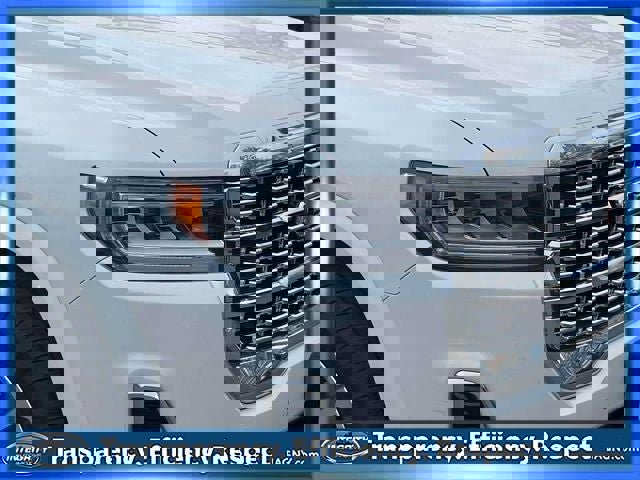 Used 2023 GMC Acadia Denali w/ Denali Technology Package AWD/4WD image 10