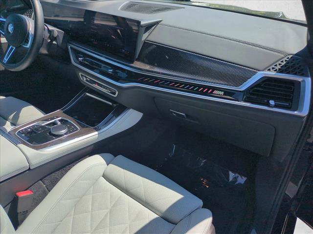 Used 2026 BMW X5 M60i AWD/4WD image 23