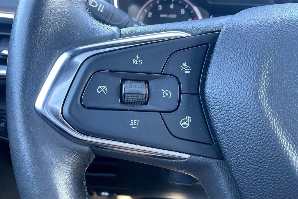 Used 2023 Chevrolet TrailBlazer ACTIV w/ Sun and Liftgate Package image 12