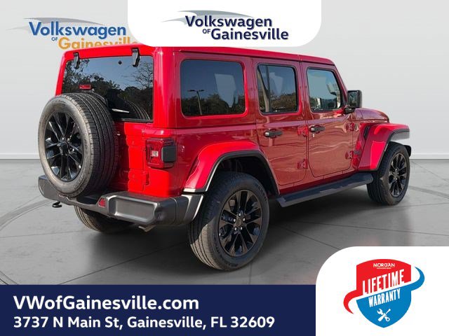 Used 2025 Jeep Wrangler Unlimited Sahara AWD/4WD image 4