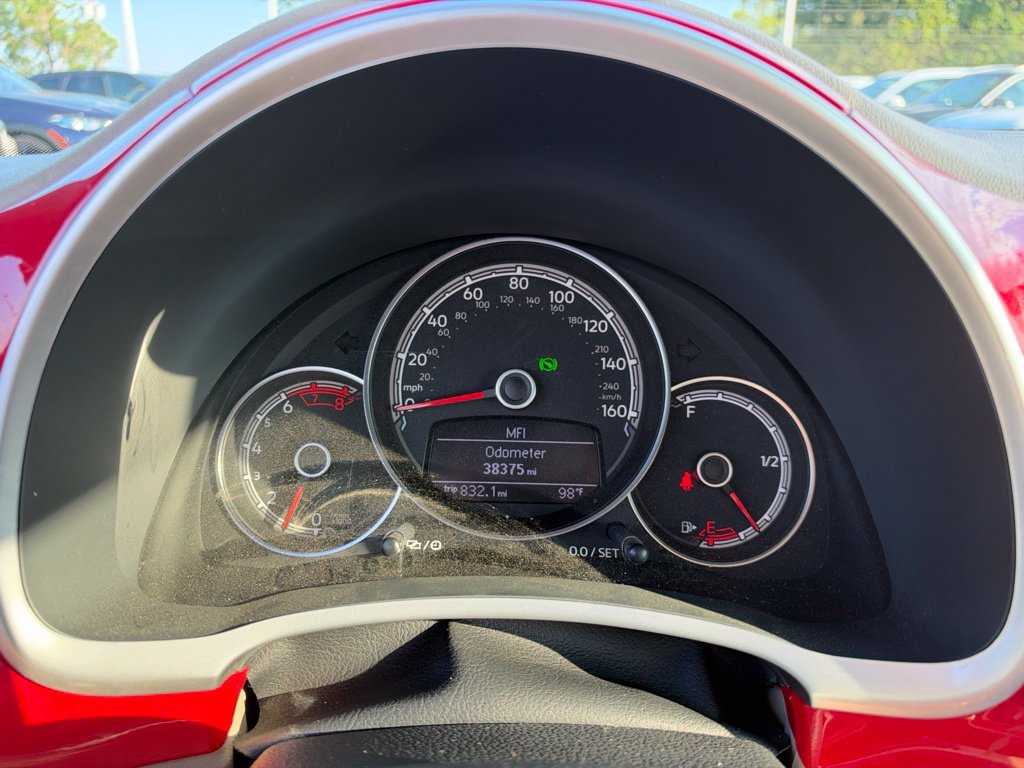 Used 2019 Volkswagen Beetle 2.0T S FWD image 14