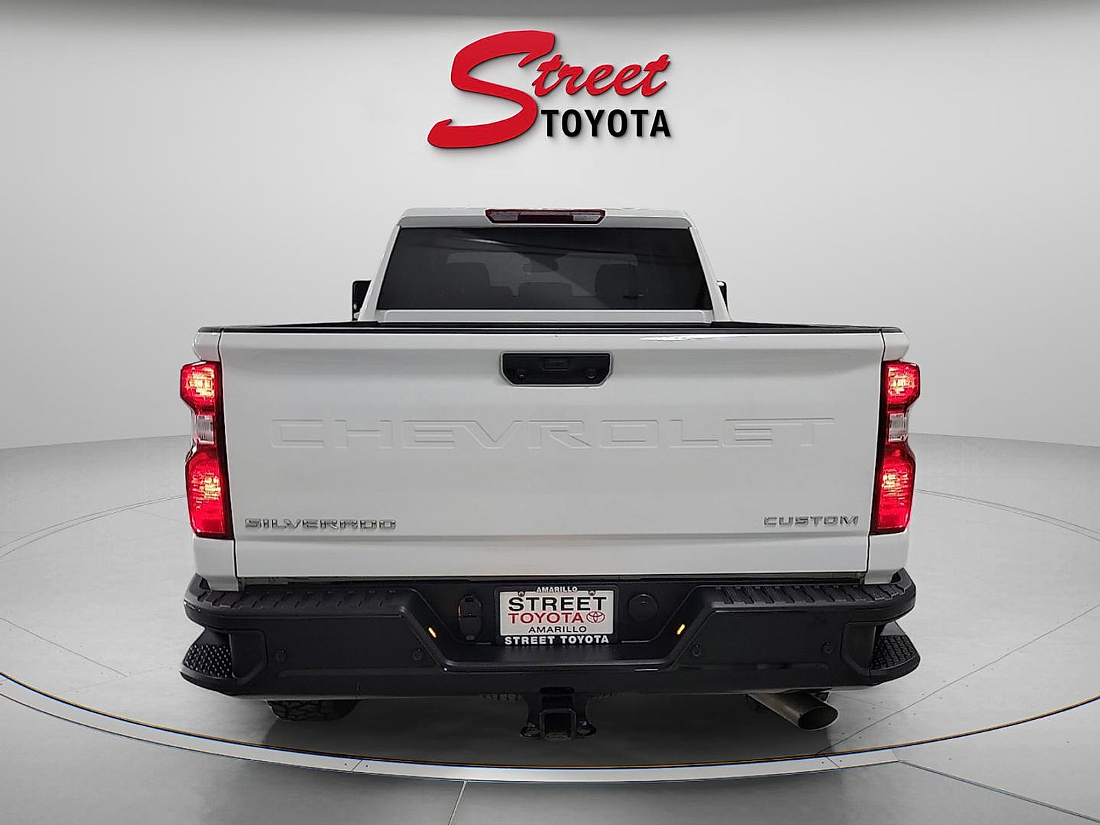 Used 2025 Chevrolet Silverado 2500 Custom w/ Custom Value Package AWD/4WD image 3