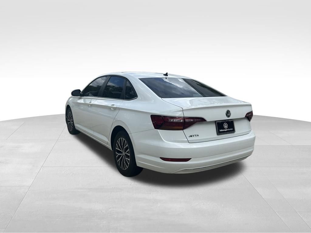 Used 2019 Volkswagen Jetta SE image 3