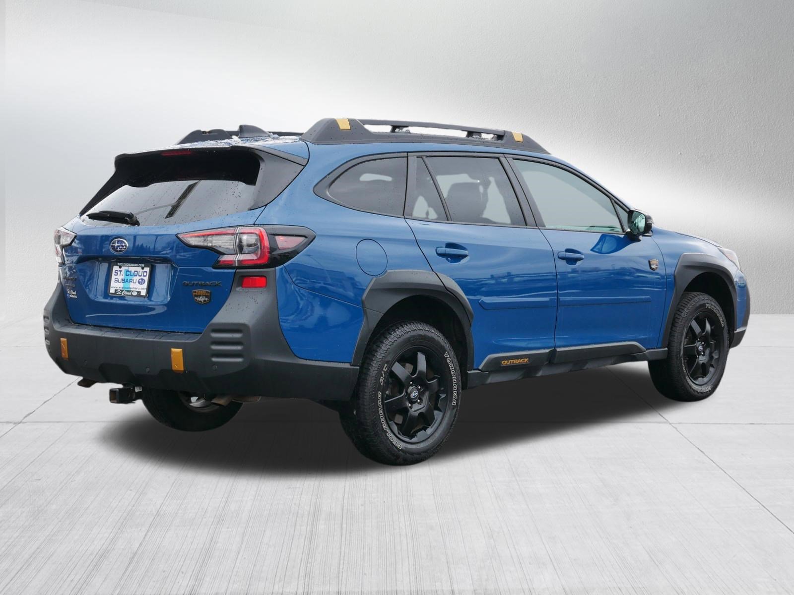 Used 2022 Subaru Outback Wilderness image 7