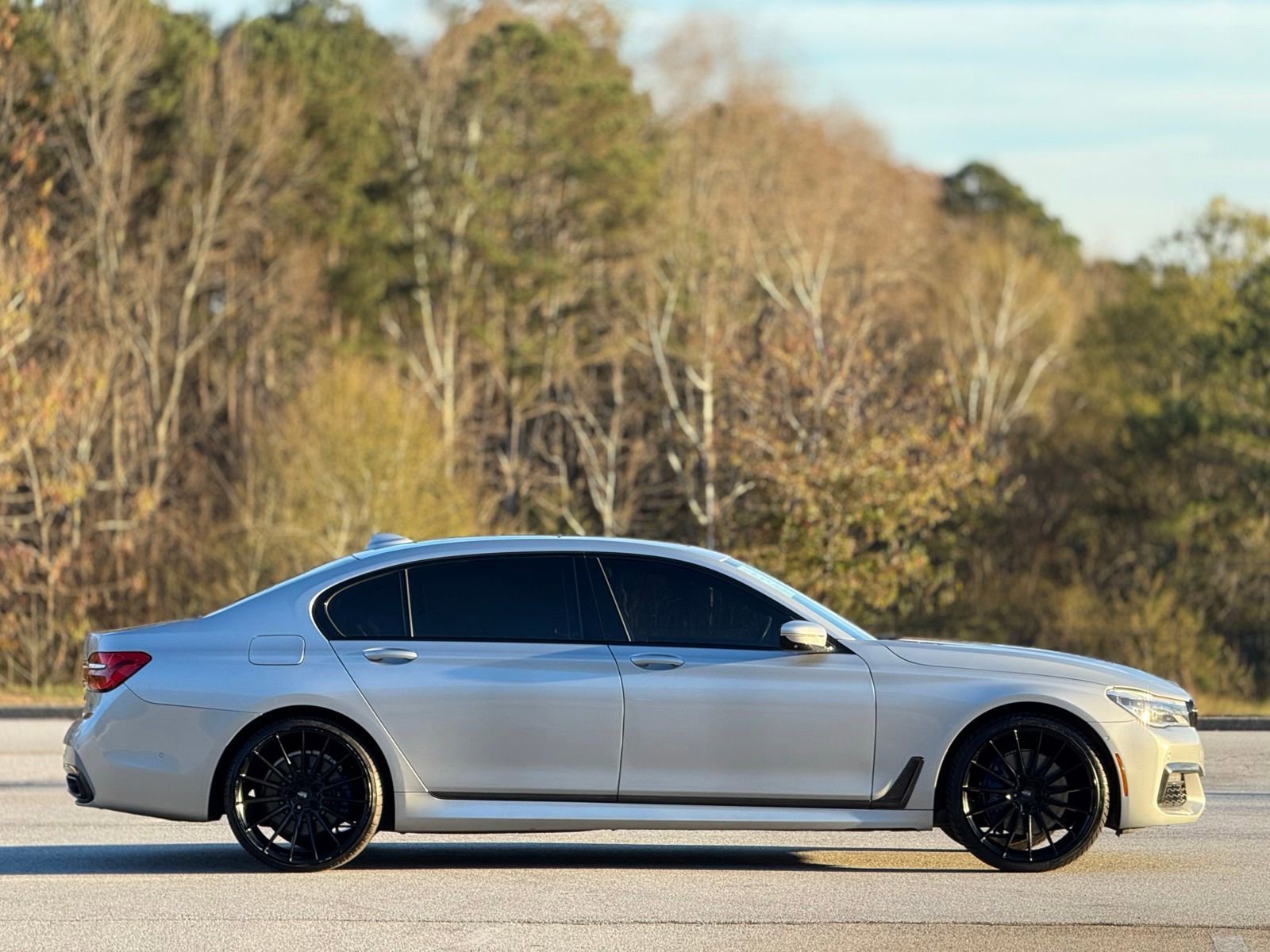 Used 2019 BMW 750i xDrive 750i xDrive w/ Executive Package image 11