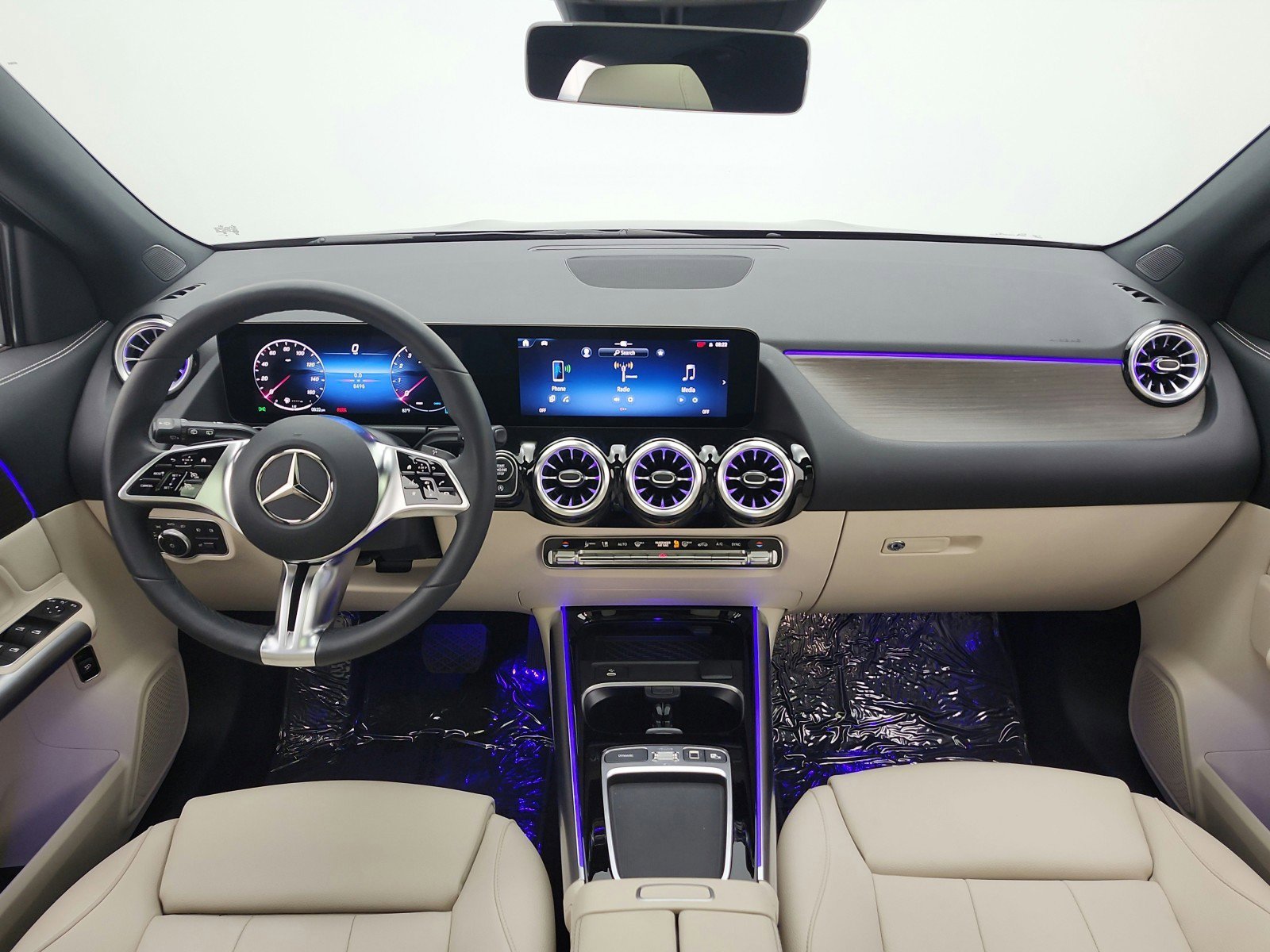 Certified 2025 Mercedes-Benz GLA 250 image 11