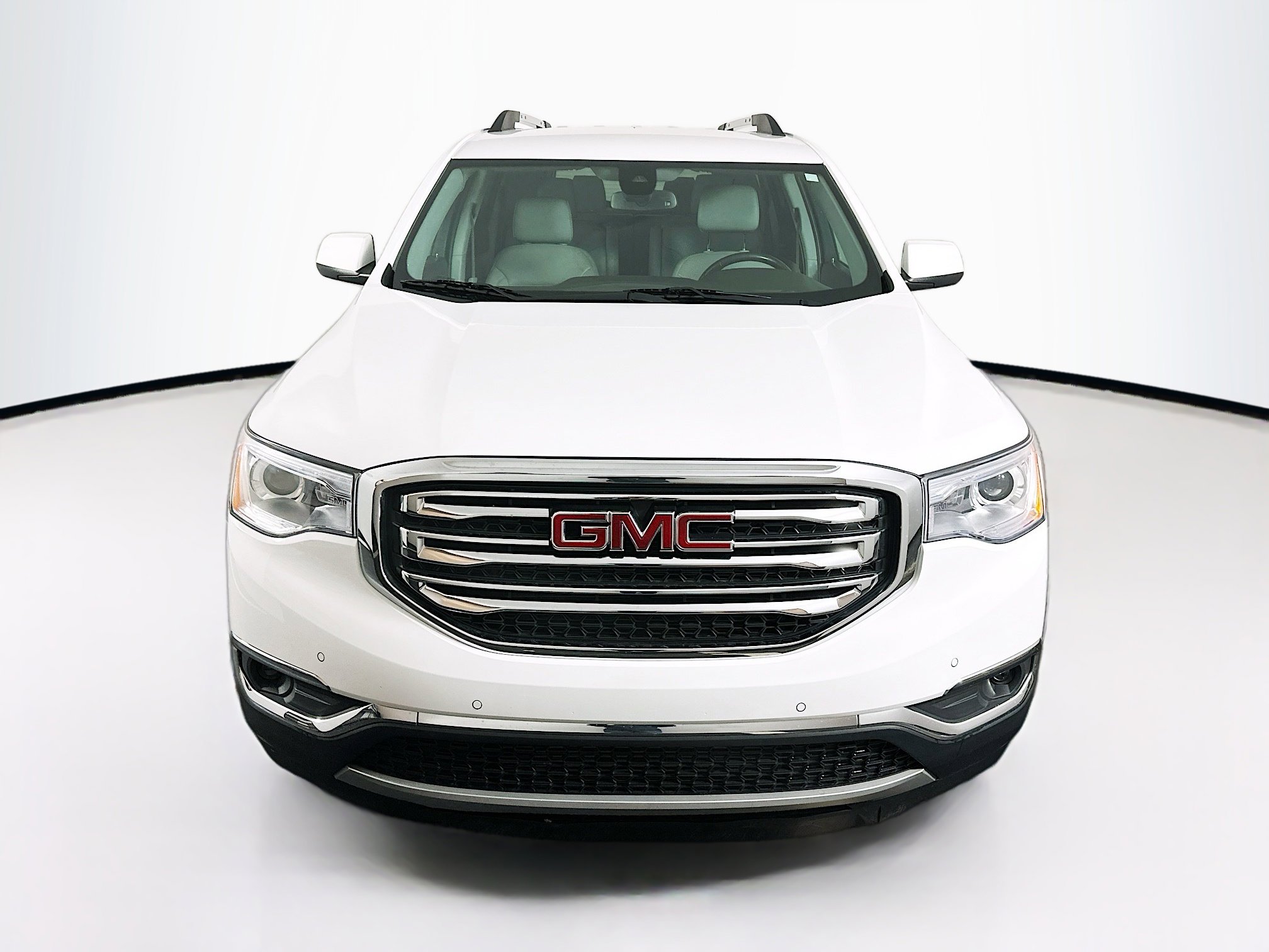 Used 2019 GMC Acadia SLT image 2