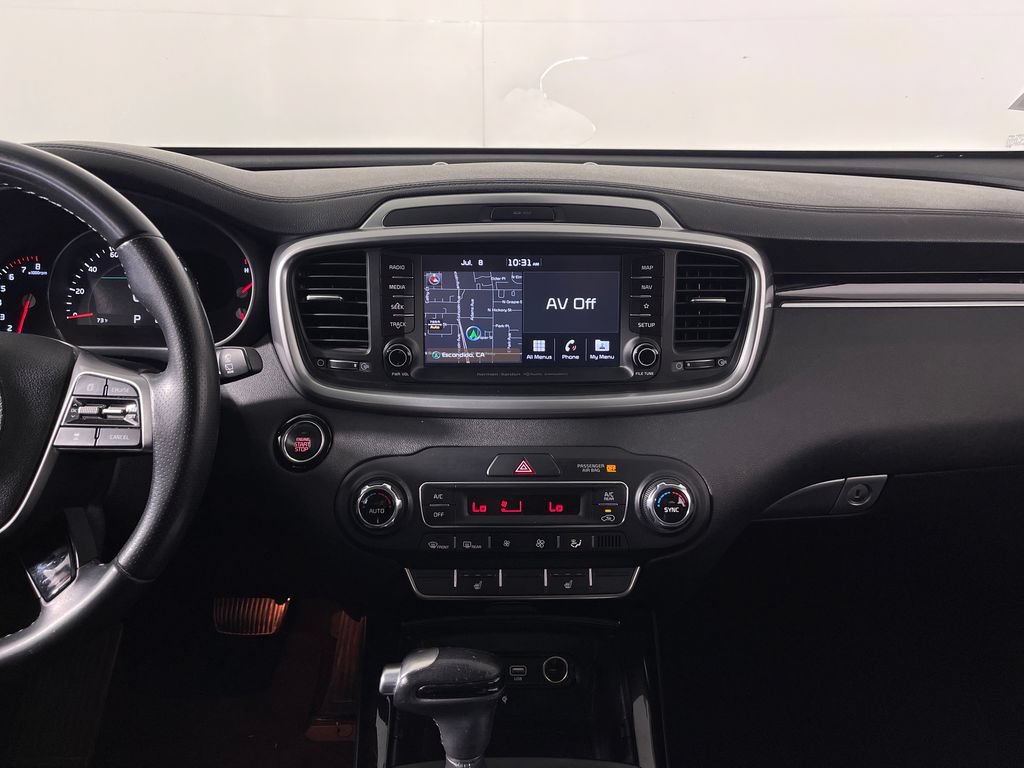 Used 2019 Kia Sorento SX FWD image 16
