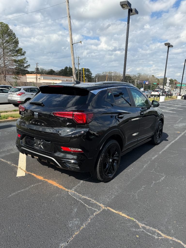 Used 2024 Buick Encore GX Sport Touring FWD image 5