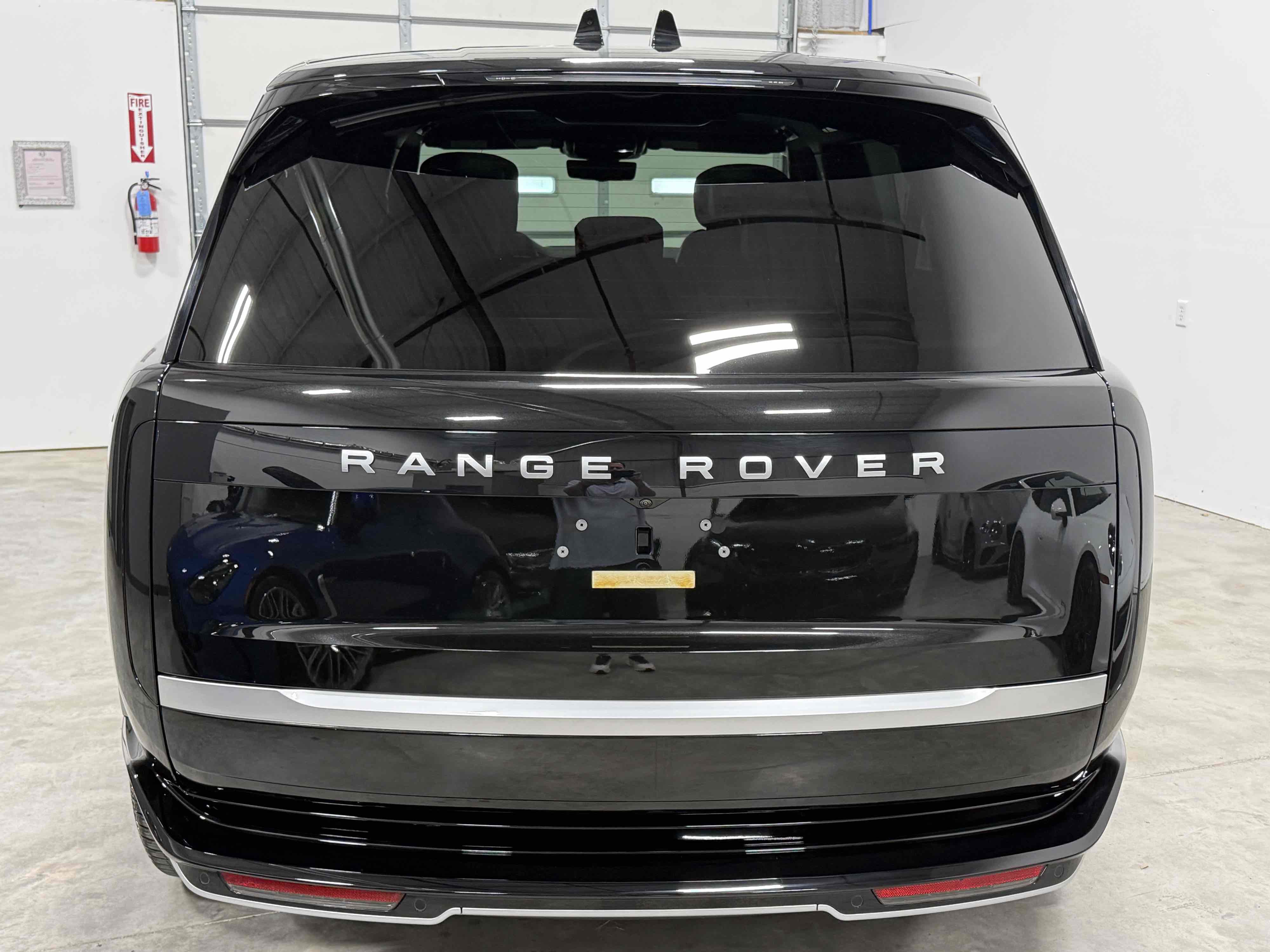 Used 2025 Land Rover Range Rover Long Wheelbase Autobiography image 82