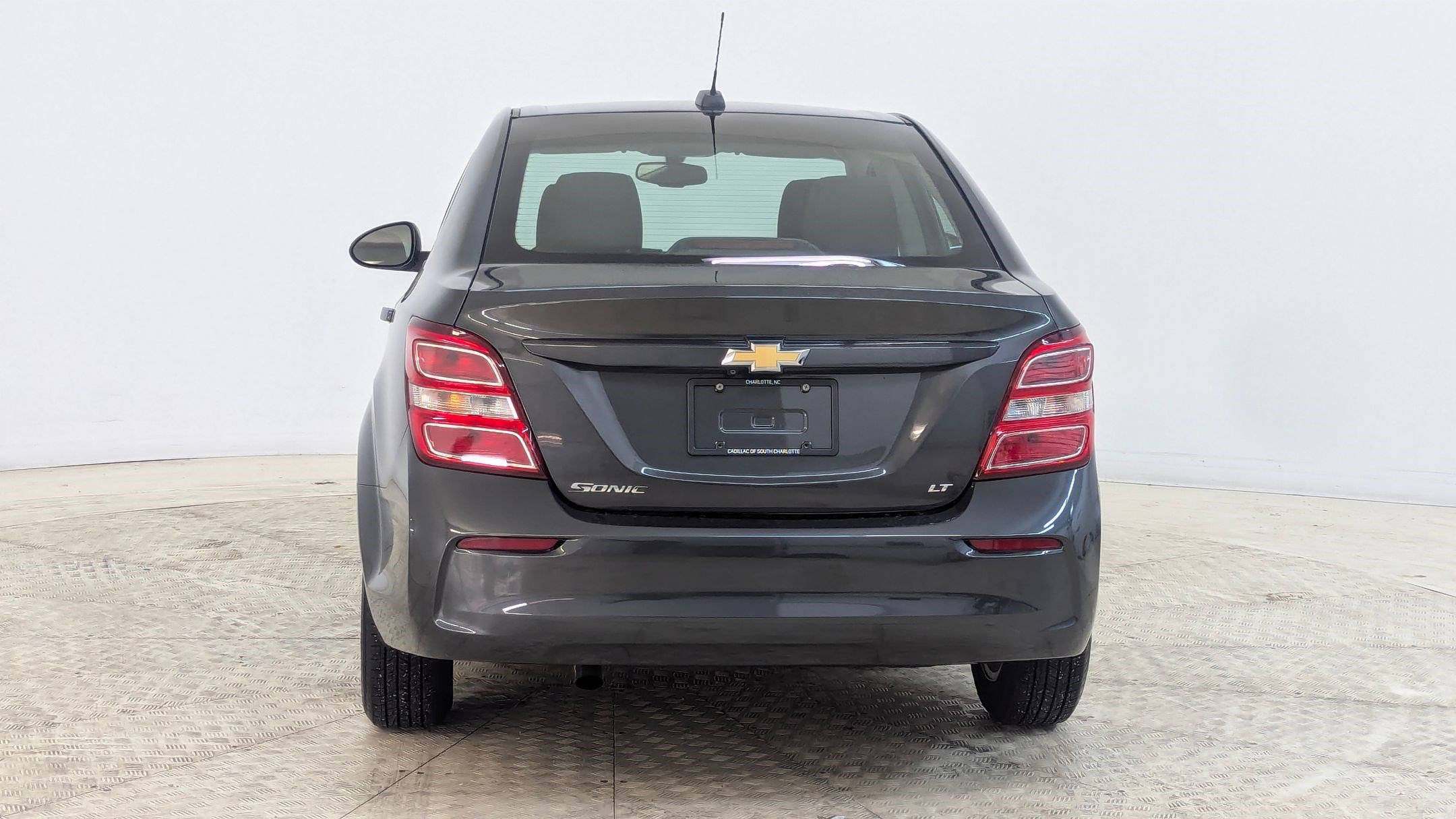 Used 2019 Chevrolet Sonic LT image 10
