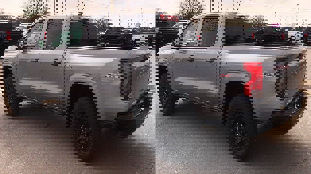 Used 2026 Chevrolet Colorado W/T w/ WT Custom Package image 5