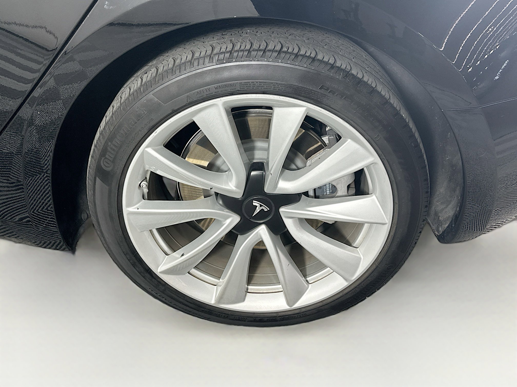 Used 2018 Tesla Model 3 Long Range image 11