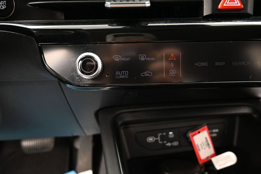Used 2025 Kia K5 LXS FWD image 37