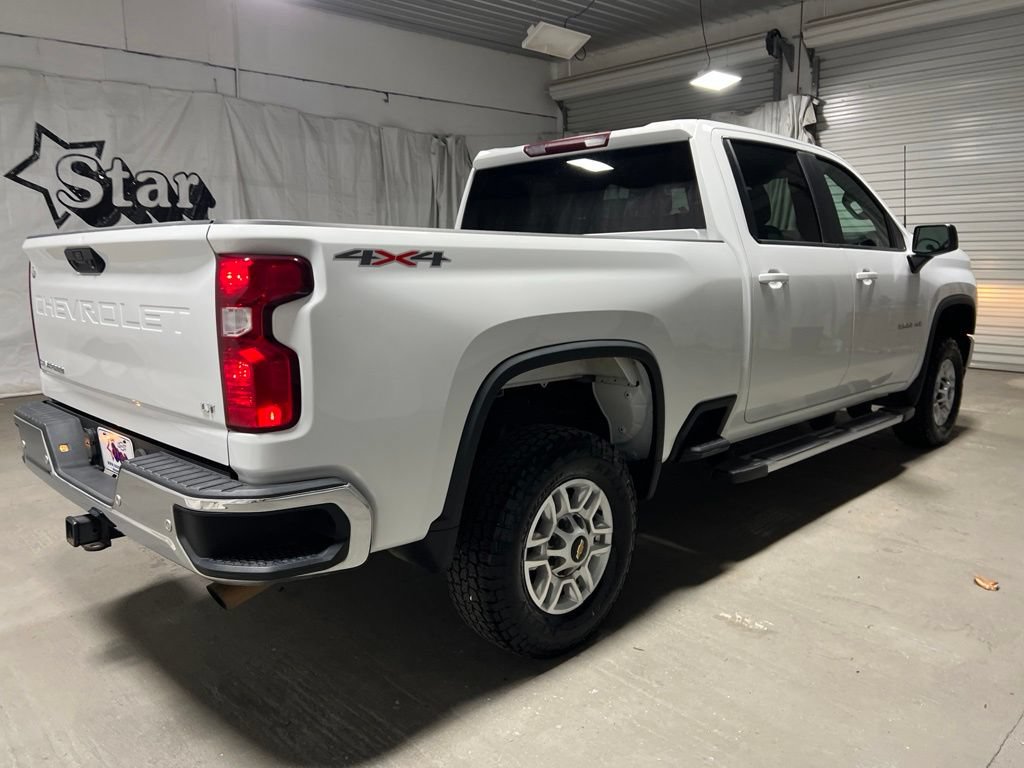 Used 2022 Chevrolet Silverado 2500 LT AWD/4WD image 7