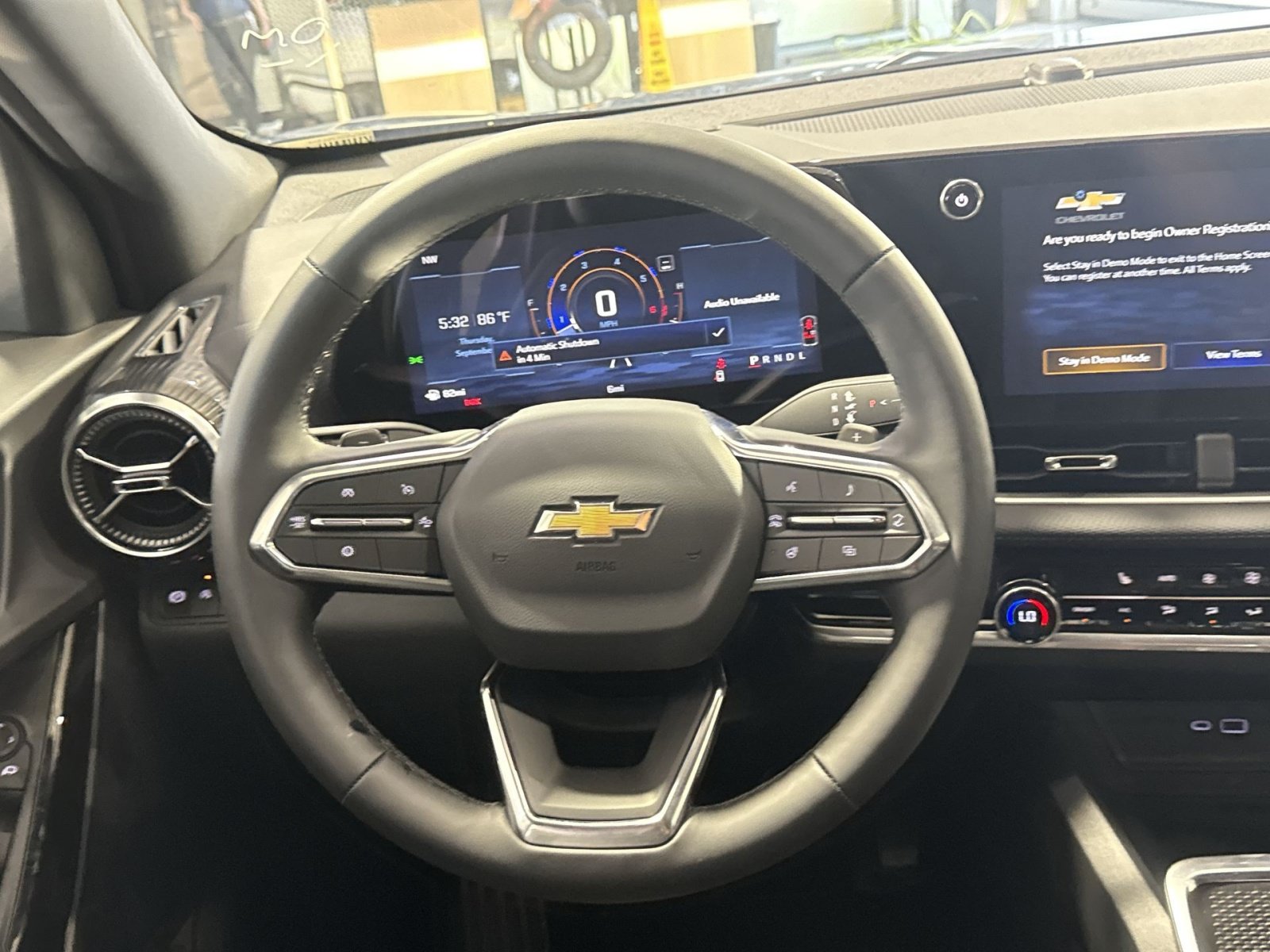 New 2027 Chevrolet Equinox LT w/ Convenience Package II FWD image 17