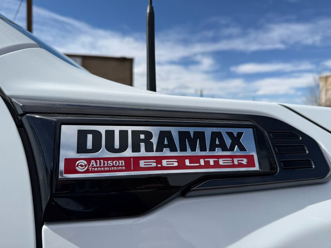 Used 2024 GMC Sierra 3500 AT4 image 10