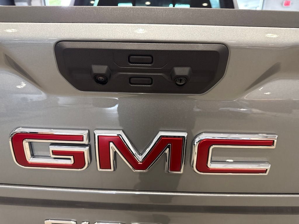 New 2026 GMC Sierra 1500 SLT w/ SLT Premium Plus Package AWD/4WD image 9