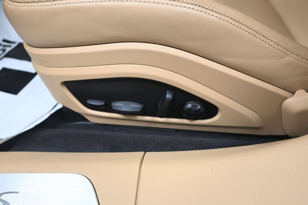 Used 2023 Porsche Panamera 4S w/ Premium Package AWD/4WD image 12