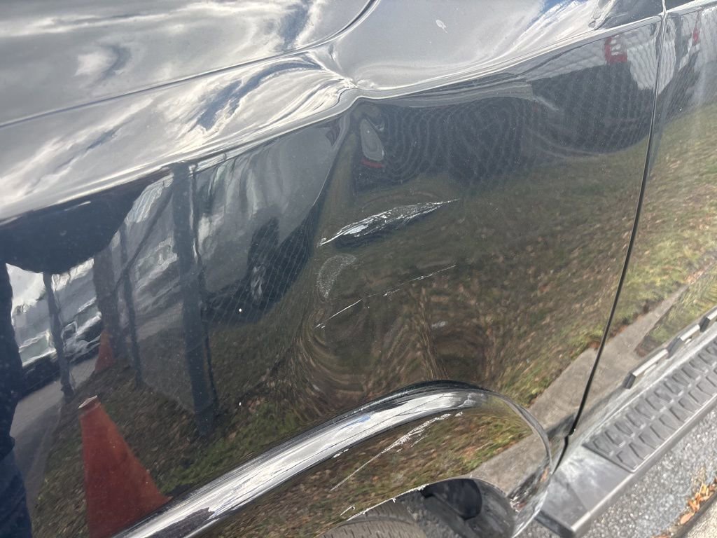 Used 2025 RAM 1500 Laramie w/ Sport Appearance Package image 4