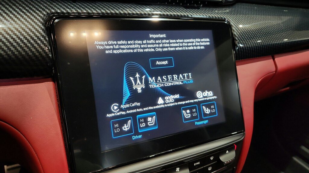Used 2017 Maserati Quattroporte GTS GranSport RWD image 17