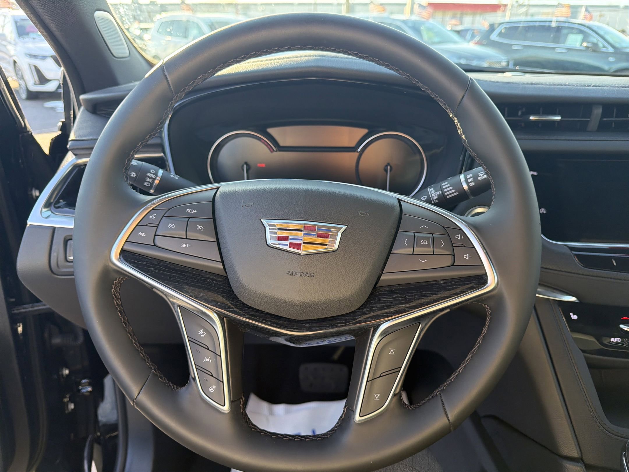 Certified 2025 Cadillac XT5 Premium Luxury AWD/4WD image 12