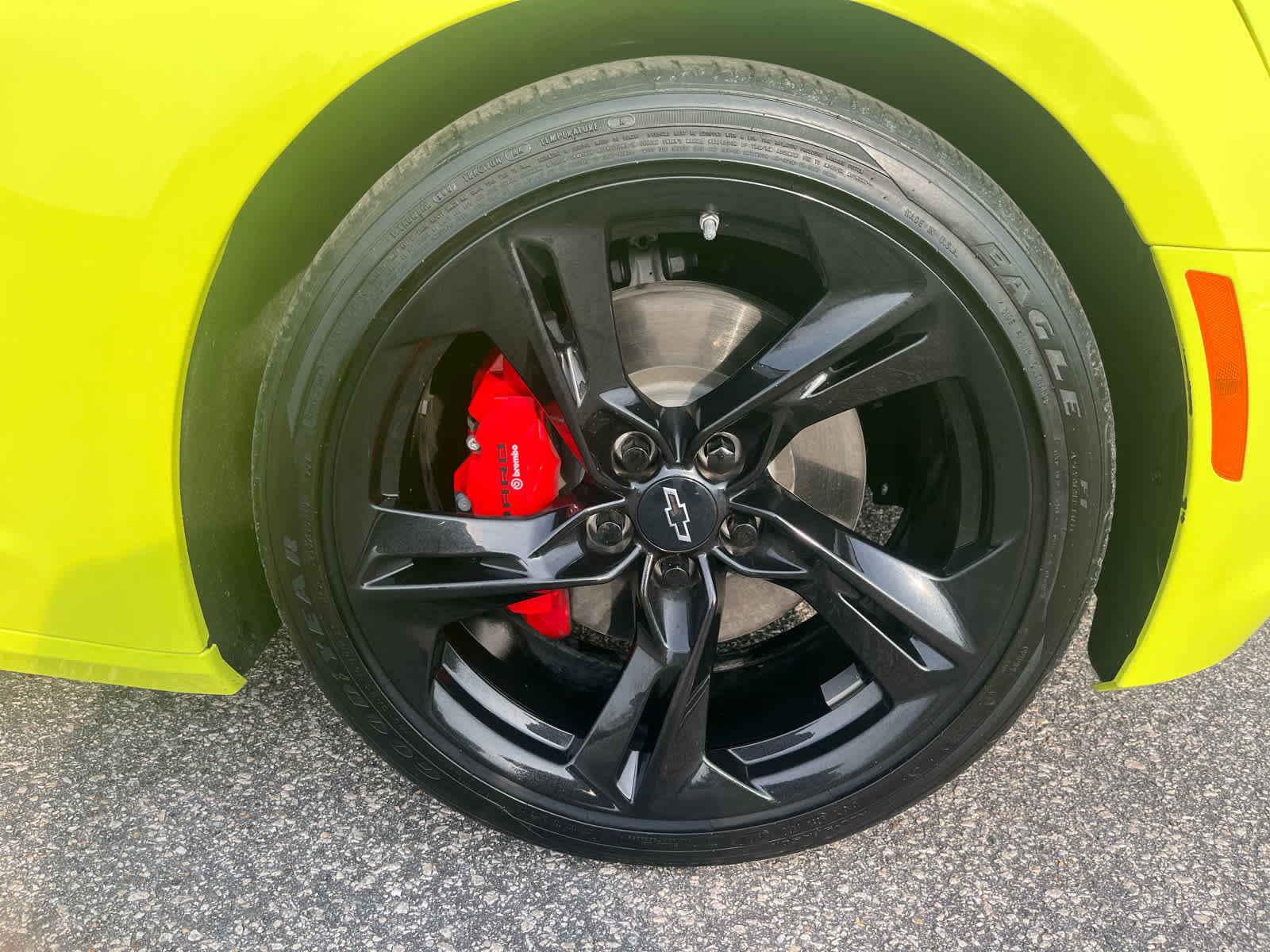 Used 2021 Chevrolet Camaro LT w/ RS Package image 30