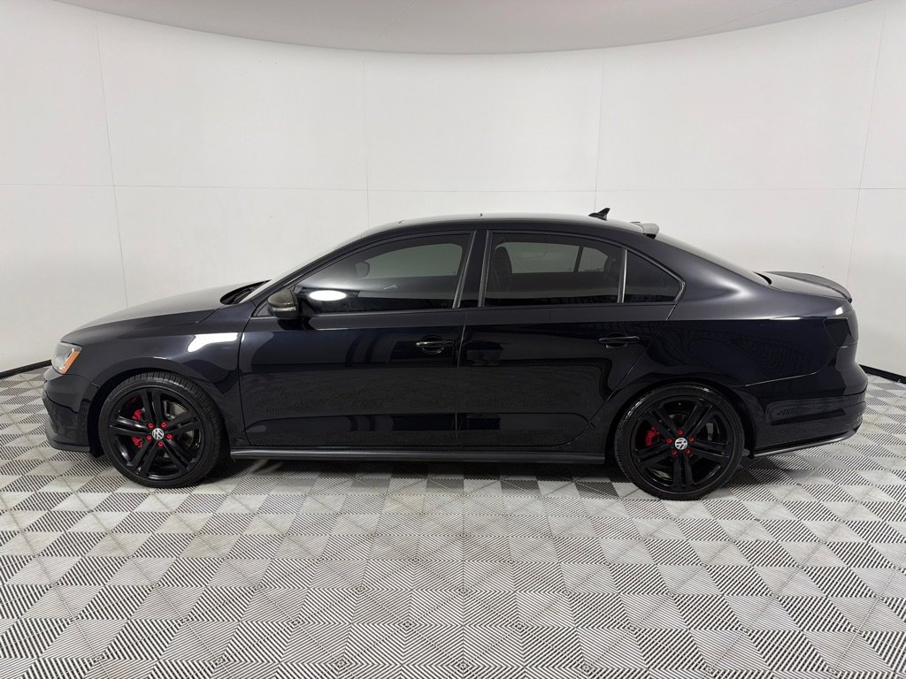 Used 2017 Volkswagen Jetta GLI image 8