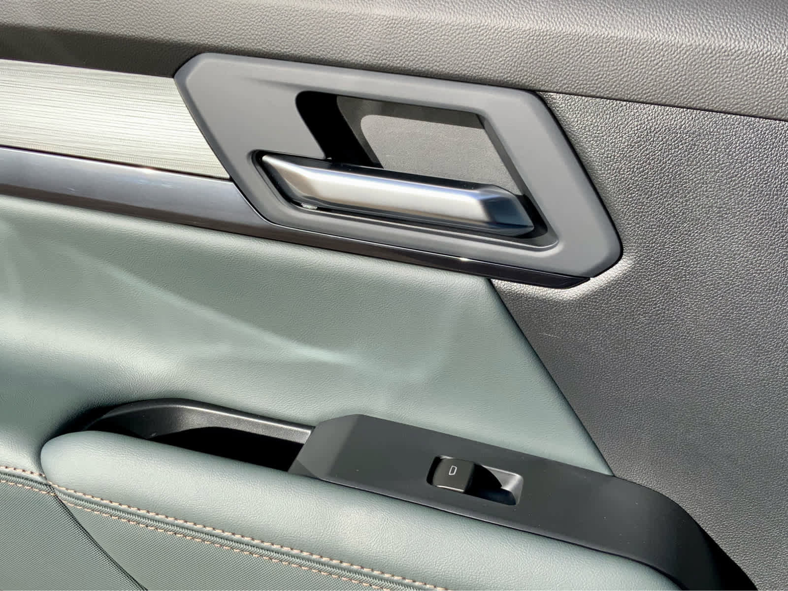 New 2026 GMC Terrain AT4 w/ LPO, Black Badging Package image 50