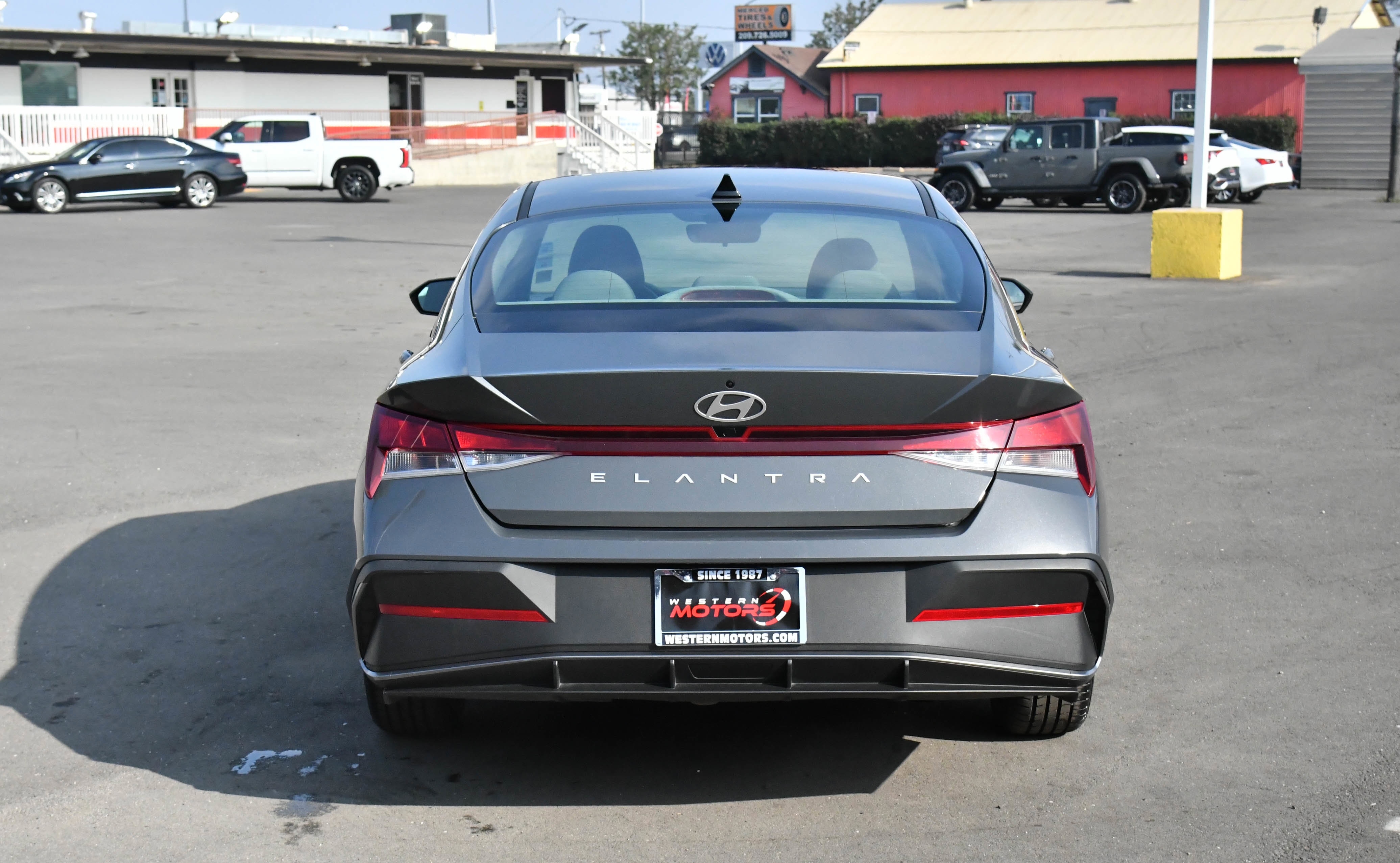 Used 2024 Hyundai Elantra SEL image 7