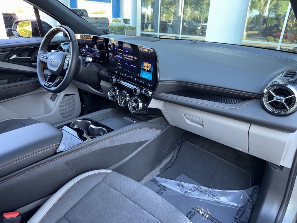 Used 2025 Chevrolet Blazer EV SS image 32